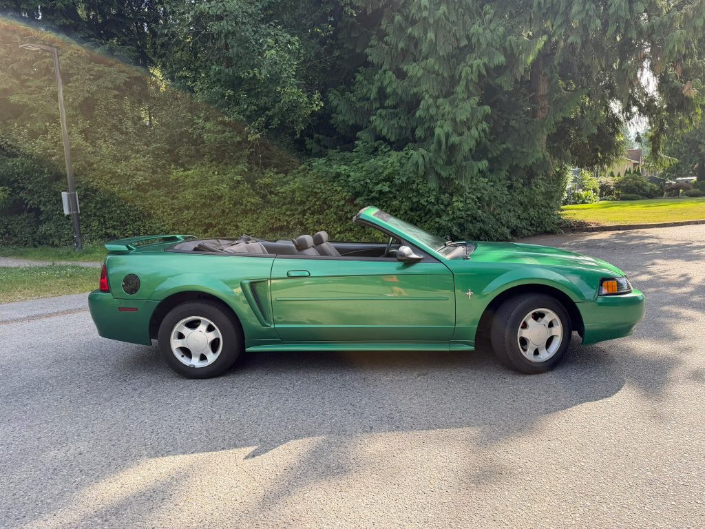 2001 FORD MUSTANG 2DR CONVERTIBLE 2DR CONVERTIBLE